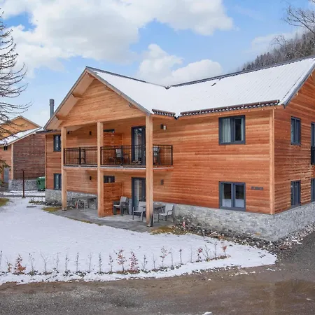 Im Erdgeschoss アパート アフリッツ